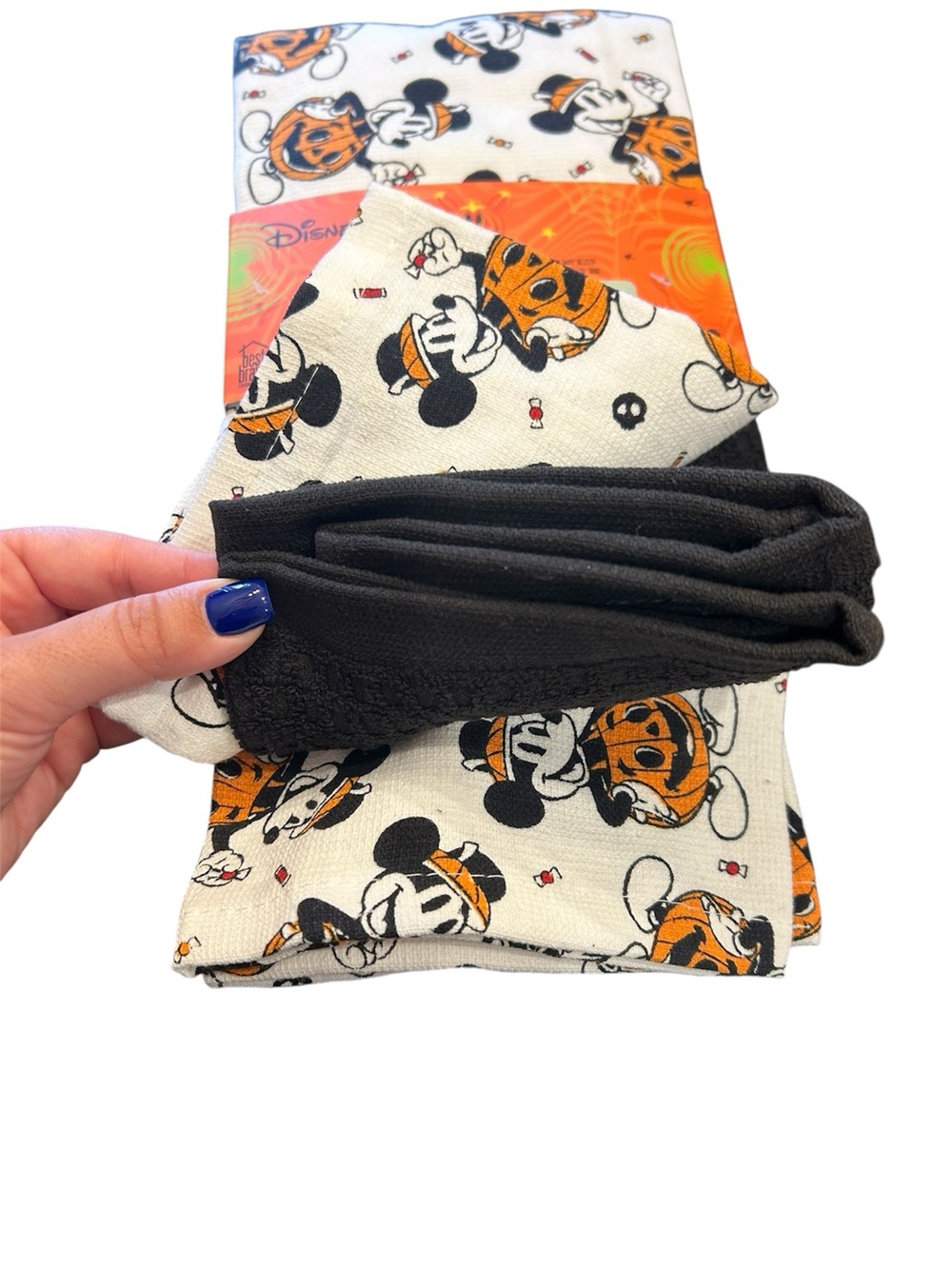 Disney Halloween Mickey Mouse Pumpkin Set of 3 Kitchen Towel Set - Picture 3 of 3